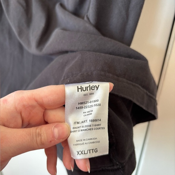 🎉4/30$🎉 Hurley Graphic Tee✨ Size XXL — 7/10 - Picture 4 of 5